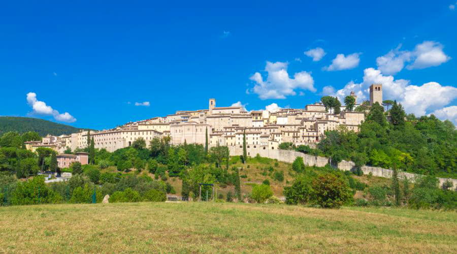 Nejlepší nabídky pronájmu aut v Nocera Umbra